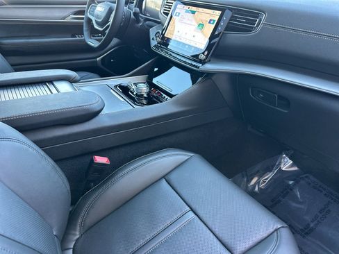 New 2026 Jeep Grand Wagoneer L 4WD image 16