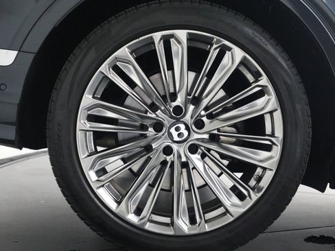 Certified 2021 Bentley Bentayga Speed image 16