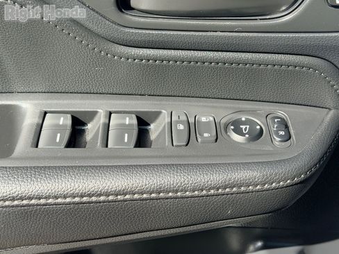 Used 2024 Honda Odyssey Sport image 18