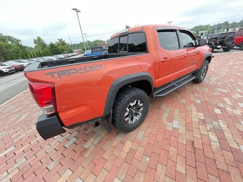 Used 2016 Toyota Tacoma TRD Off-Road w/ Towing Package AWD/4WD image 35