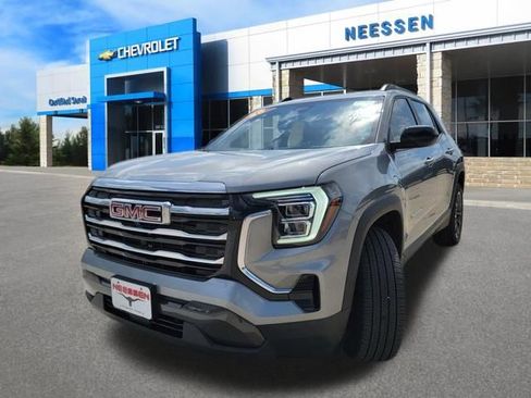 Used 2026 GMC Terrain Elevation w/ Elevation Premium Package FWD image 3