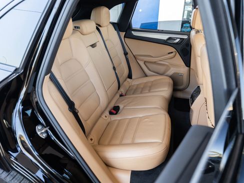 Used 2017 Porsche Macan GTS image 22