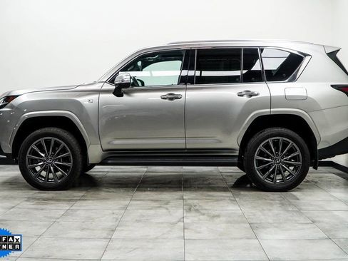 Used 2023 Lexus LX 600 F Sport w/ Accessory Package (Z1) image 9