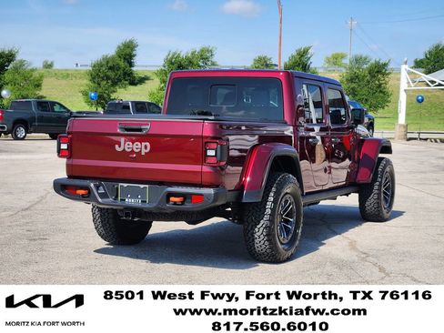 Used 2021 Jeep Gladiator Mojave AWD/4WD image 5