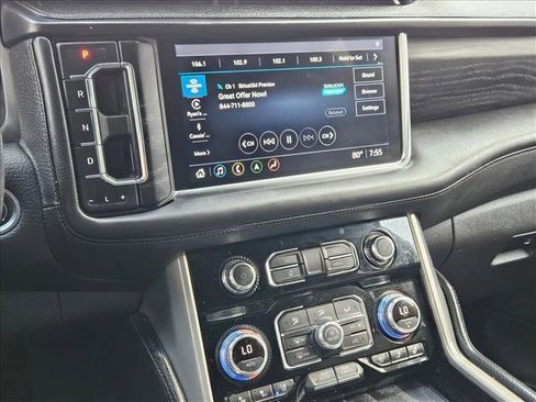 Used 2021 GMC Yukon Denali w/ Denali Ultimate Package AWD/4WD image 12