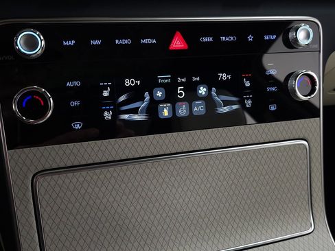 Used 2026 Genesis GV80 3.5T Prestige image 38