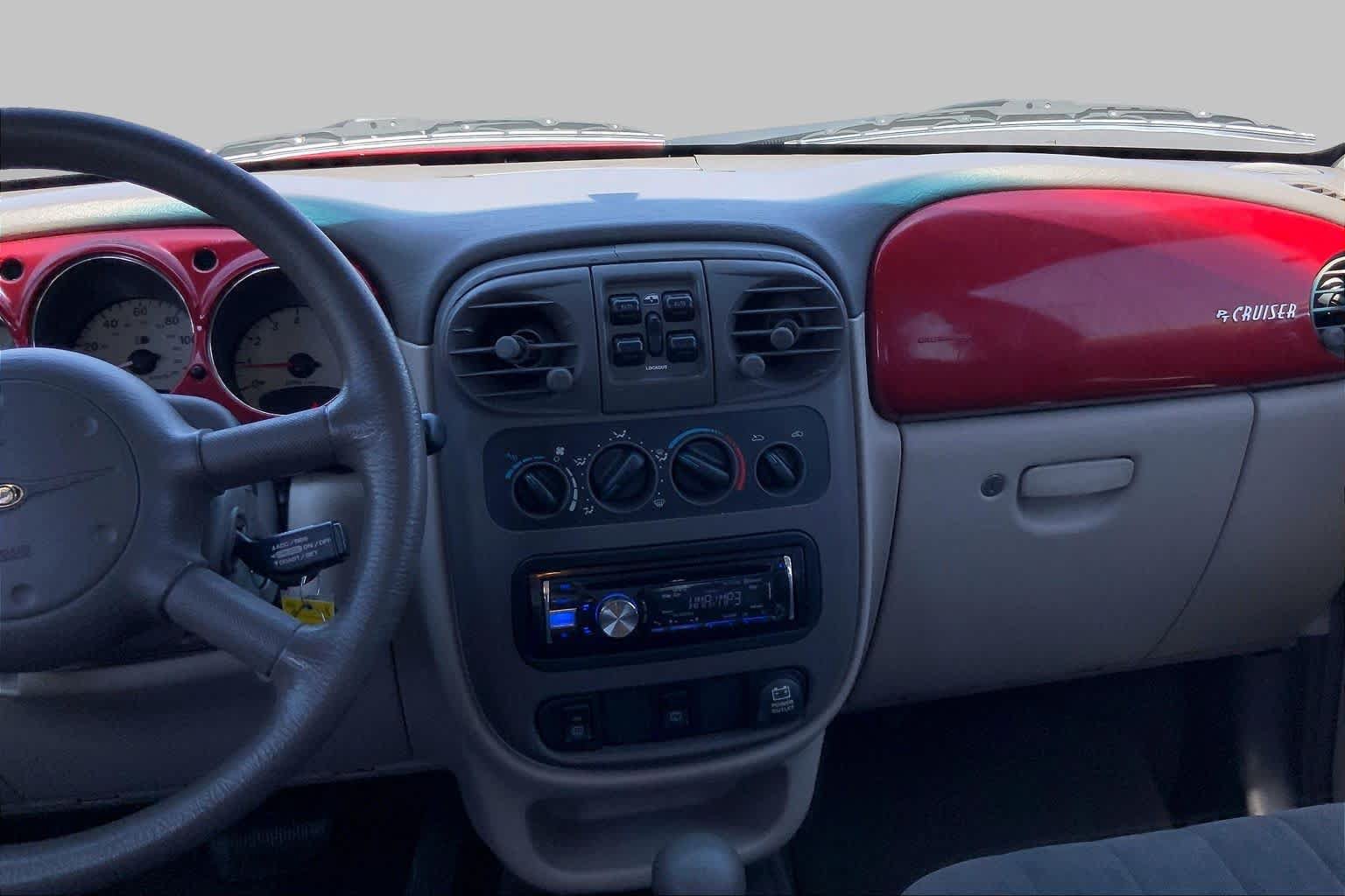 Used 2002 Chrysler PT Cruiser FWD image 6