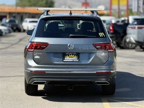 Used 2018 Volkswagen Tiguan SEL AWD/4WD image 6