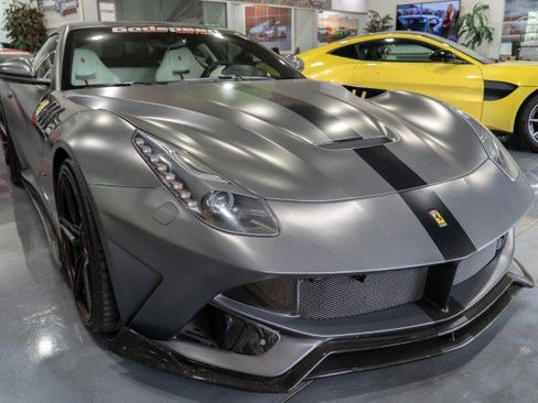 Used 2014 Ferrari F12 Berlinetta image 9