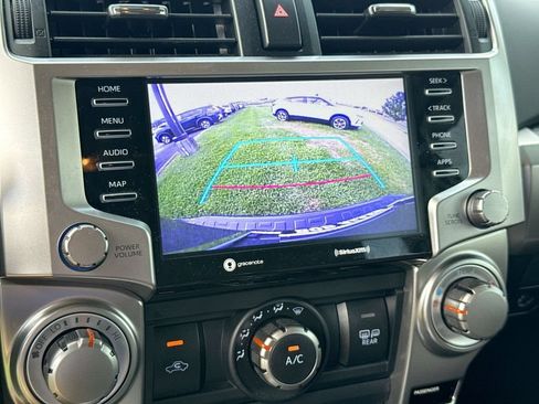 Used 2024 Toyota 4Runner SR5 AWD/4WD image 29