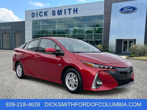 Used 2018 Toyota Prius Prime Advanced image 1