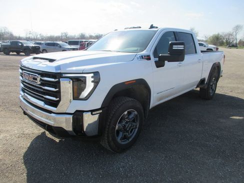 New 2026 GMC Sierra 2500 SLE w/ SLE Value Package; AWD/4WD image 11