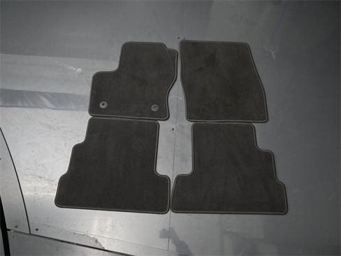 Used 2017 Ford Escape SE image 37