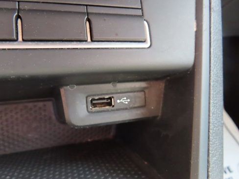 Used 2016 Volkswagen Tiguan SE FWD image 26