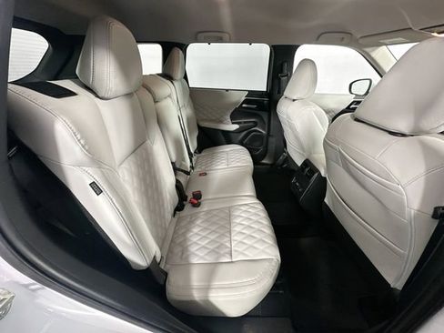 Used 2023 Mitsubishi Outlander SEL AWD/4WD image 26