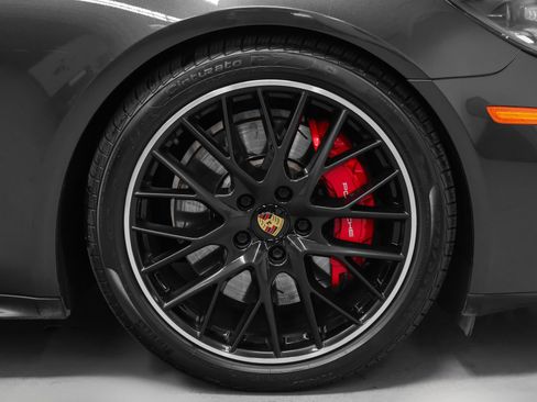 Certified 2023 Porsche Panamera GTS w/ Premium Package AWD/4WD image 15