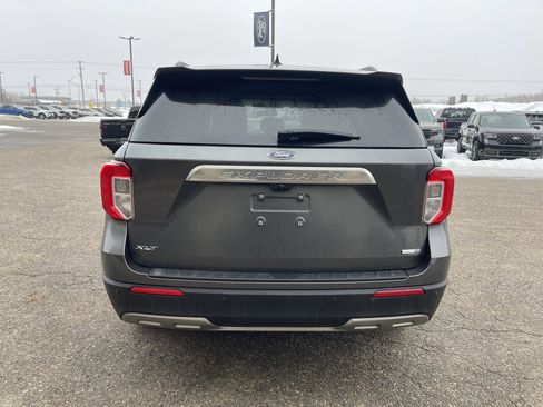 Certified 2020 Ford Explorer XLT w/ Equipment Group 202A image 5