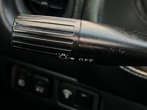 Used 2002 MAZDA MX-5 Miata LS image 17