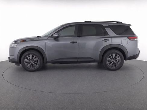 Used 2025 Nissan Pathfinder SV FWD image 4