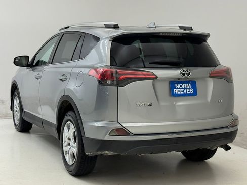 Used 2016 Toyota RAV4 LE FWD image 7