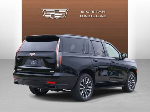 Used 2024 Cadillac Escalade Sport RWD image 5