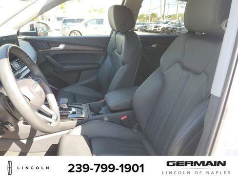 Used 2024 Audi Q5 2.0T Premium w/ Convenience Package image 19