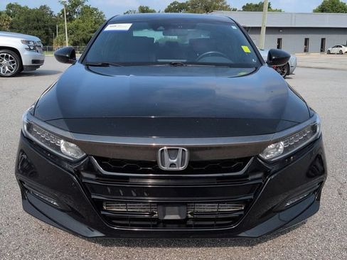 Used 2018 Honda Accord Sport image 9