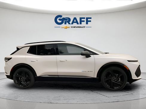 New 2025 Chevrolet Equinox EV RS w/ Active Safety Package 3 AWD/4WD image 9