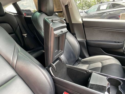 Used 2019 Tesla Model 3 Standard Range RWD image 37