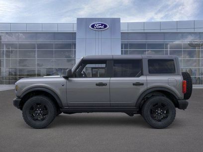 New 2025 Ford Bronco Big Bend w/ Black Diamond Package