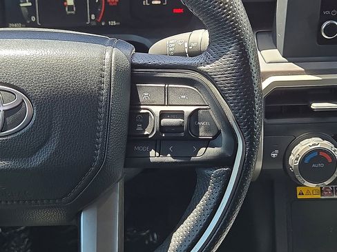 Used 2024 Toyota Tacoma SR5 AWD/4WD image 18