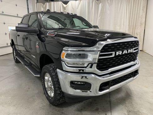 Used 2022 RAM 2500 Big Horn w/ Level C Equiment Group image 14