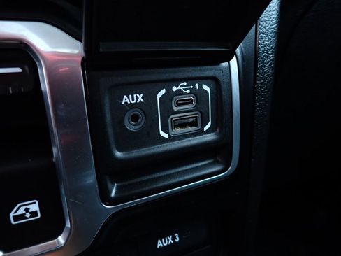 Used 2022 Jeep Wrangler Sport AWD/4WD image 19