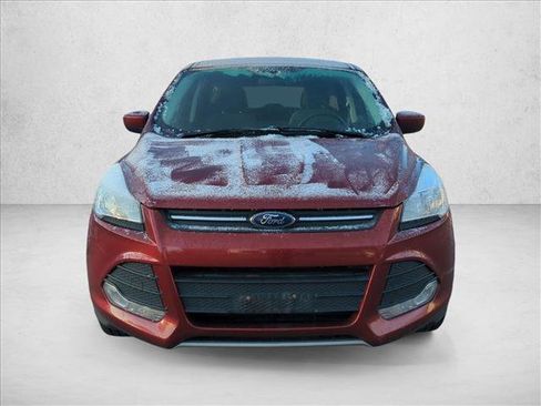 Used 2016 Ford Escape SE image 2