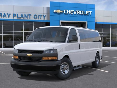 New 2025 Chevrolet Express 3500 LS RWD image 6