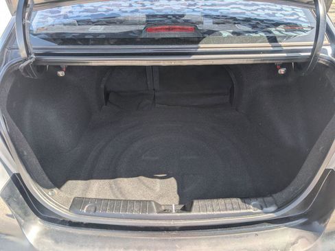 Used 2010 Hyundai Elantra SE FWD image 11