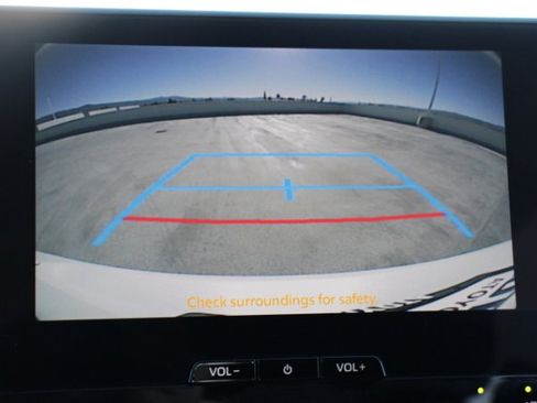 Certified 2025 Toyota bZ4X FWD image 29