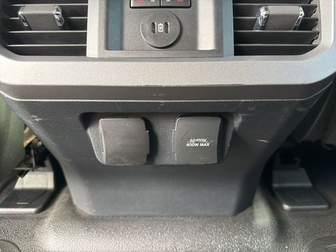 Used 2023 Ford F350 Lariat w/ FX4 Off-Road Package image 21