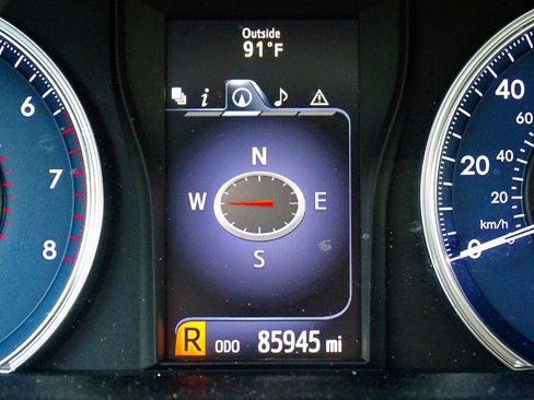 Used 2015 Toyota Camry XLE w/ Moonroof Package FWD image 49