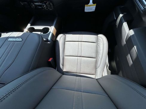 New 2026 Chevrolet Silverado 2500 High Country w/ High Country Premium Package AWD/4WD image 14