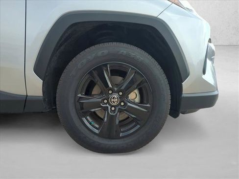 Used 2025 Toyota RAV4 LE image 17