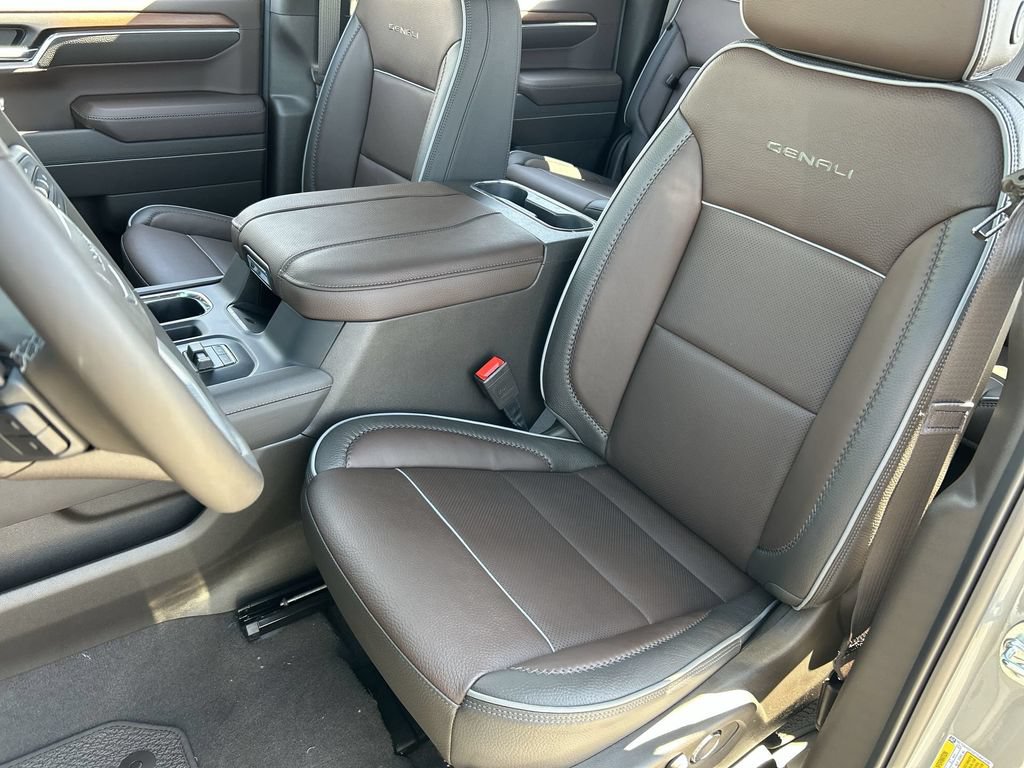 New 2026 GMC Sierra 1500 Denali AWD/4WD image 19