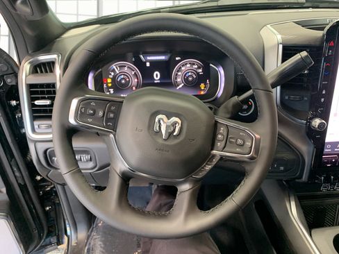 New 2026 RAM 2500 Laramie AWD/4WD image 15