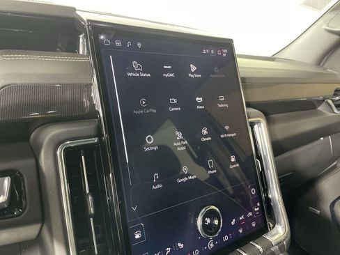 Used 2025 GMC Yukon Elevation image 13