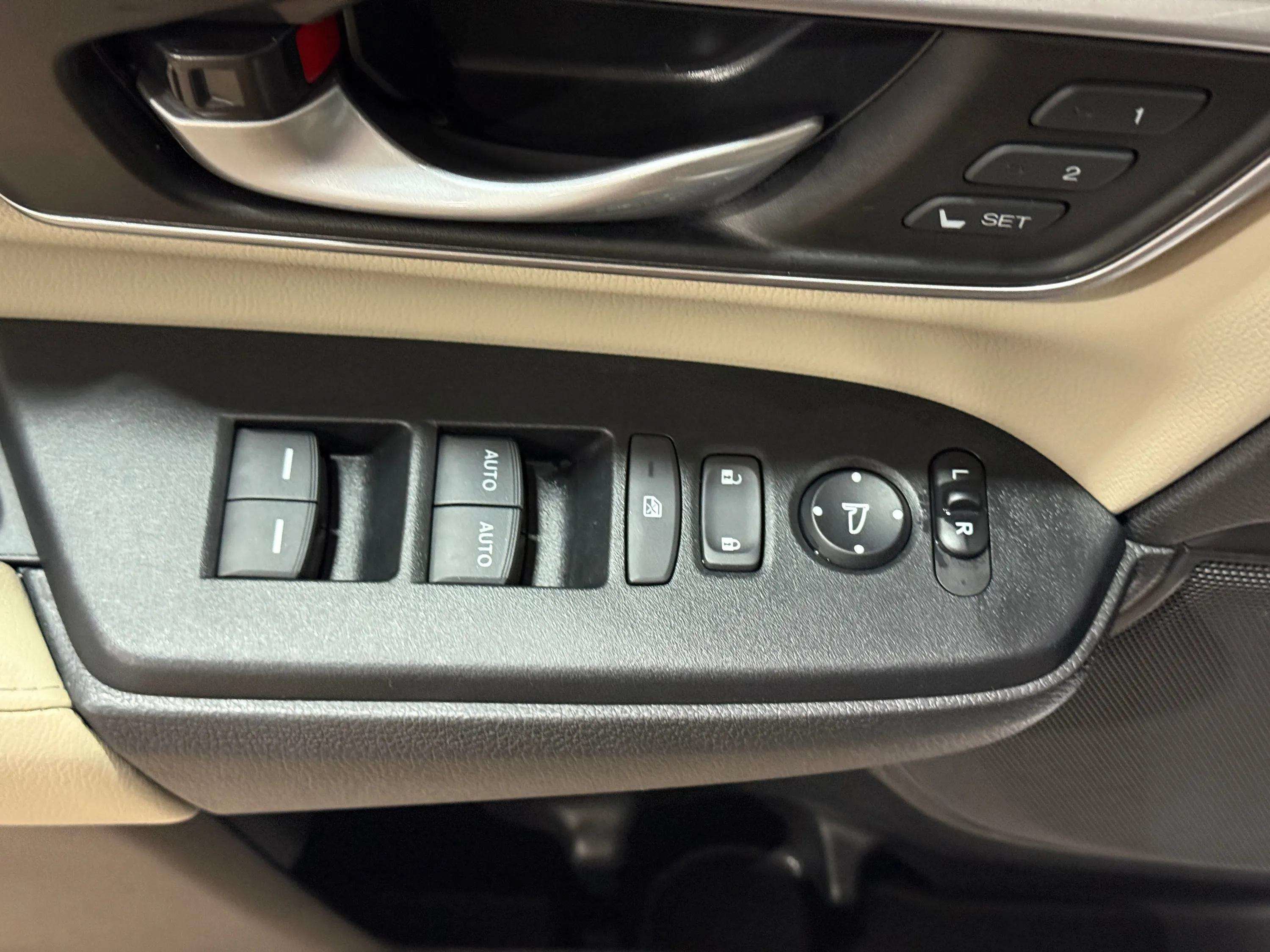 Used 2021 Honda CR-V EX-L image 21