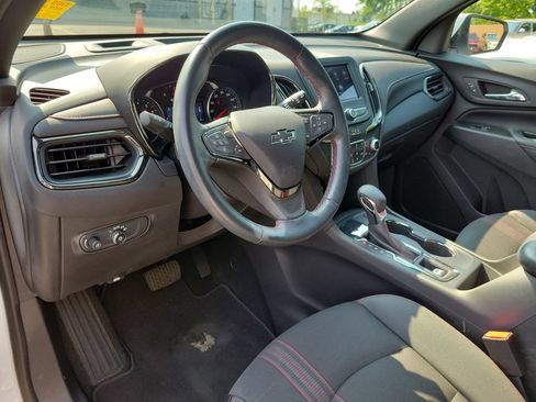 Used 2023 Chevrolet Equinox RS FWD image 21