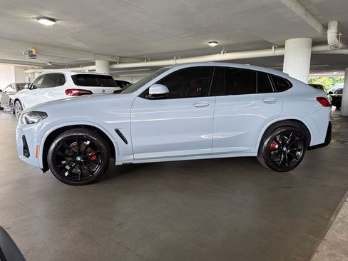 Used 2024 BMW X4 xDrive30i w/ Premium Package AWD/4WD image 2