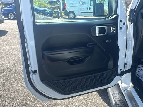 Used 2019 Jeep Wrangler Sport AWD/4WD image 11