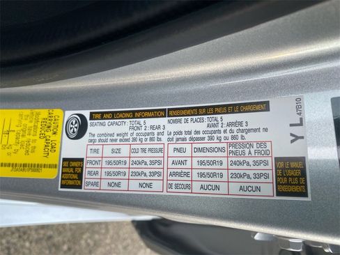 Used 2023 Toyota Prius XLE image 28