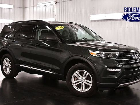 Used 2024 Ford Explorer XLT w/ Equipment Group 202A AWD/4WD image 1